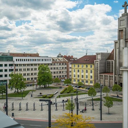 Perla Hradce 101 Lägenhet Hradec Králové Exteriör bild