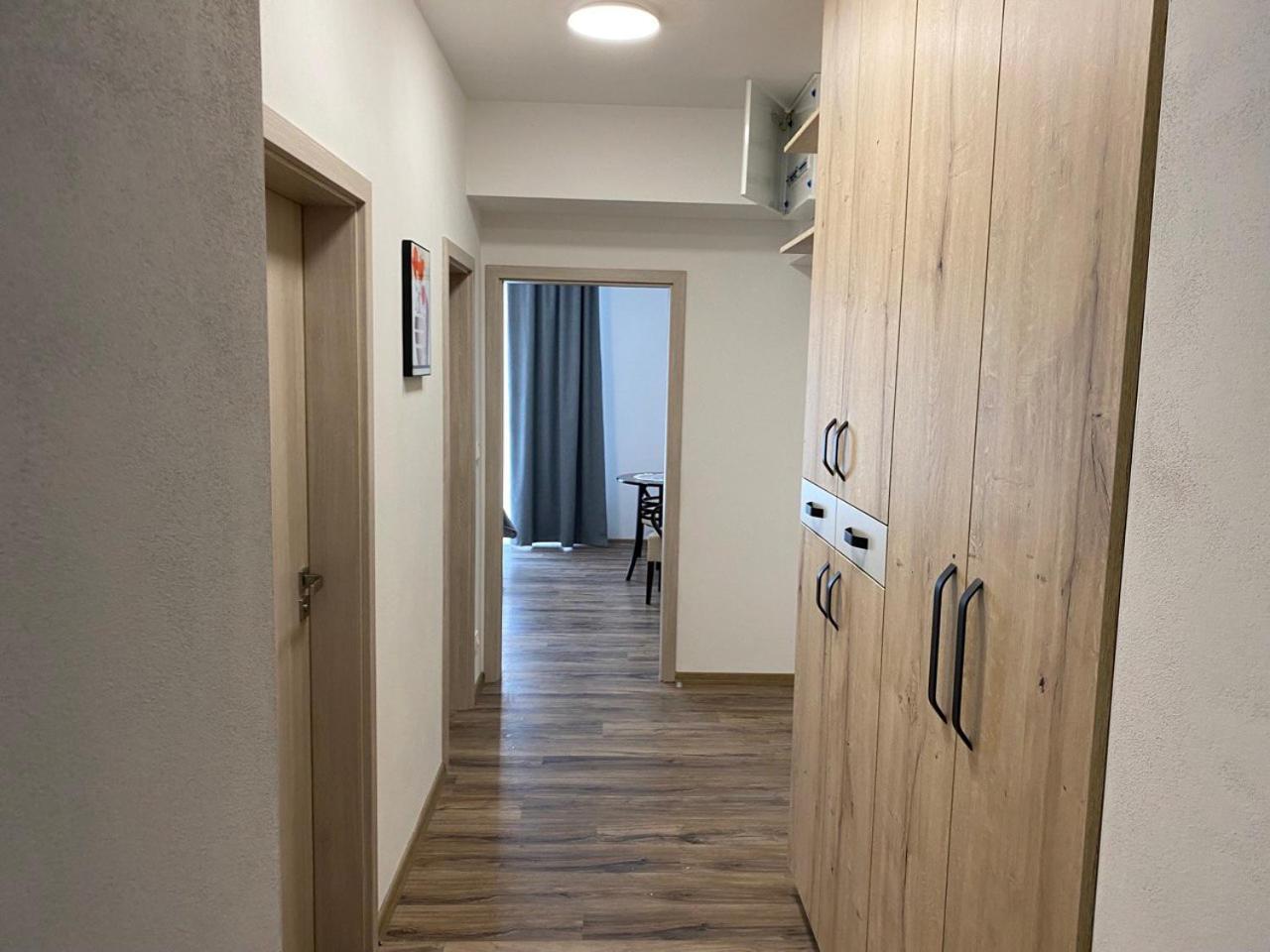 Perla Hradce 101 Lägenhet Hradec Králové Exteriör bild