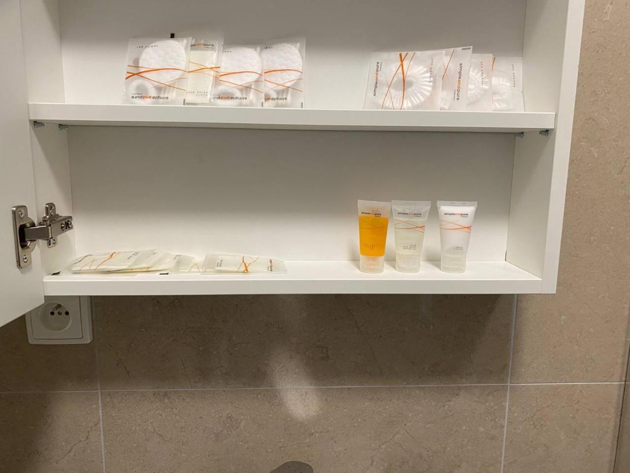 Perla Hradce 101 Lägenhet Hradec Králové Exteriör bild